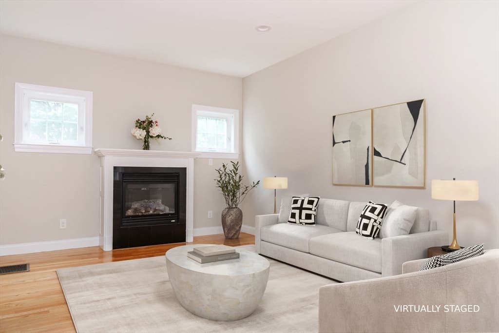 5 Oakdale Avenue, Wellesley MA 02482 photo 2