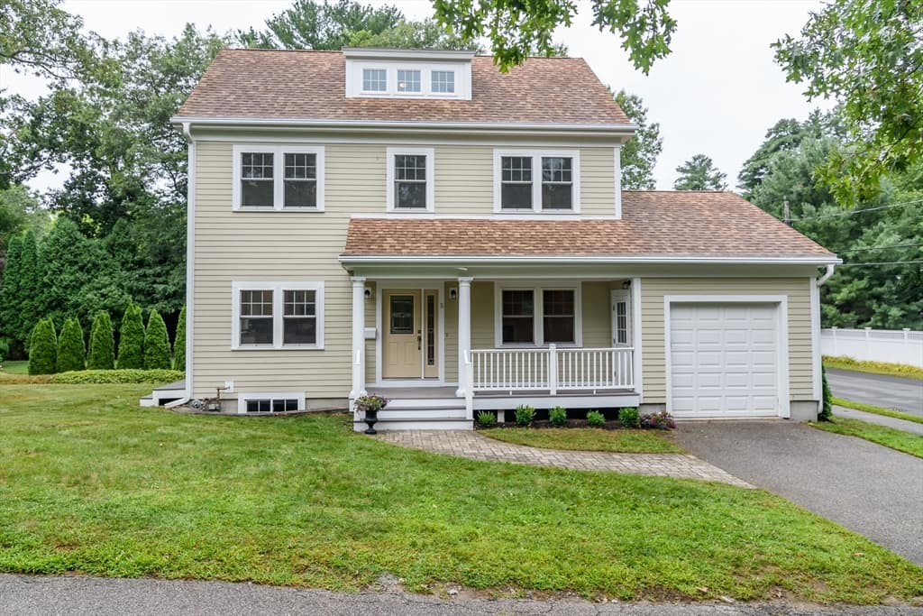 5 Oakdale Avenue, Wellesley MA 02482