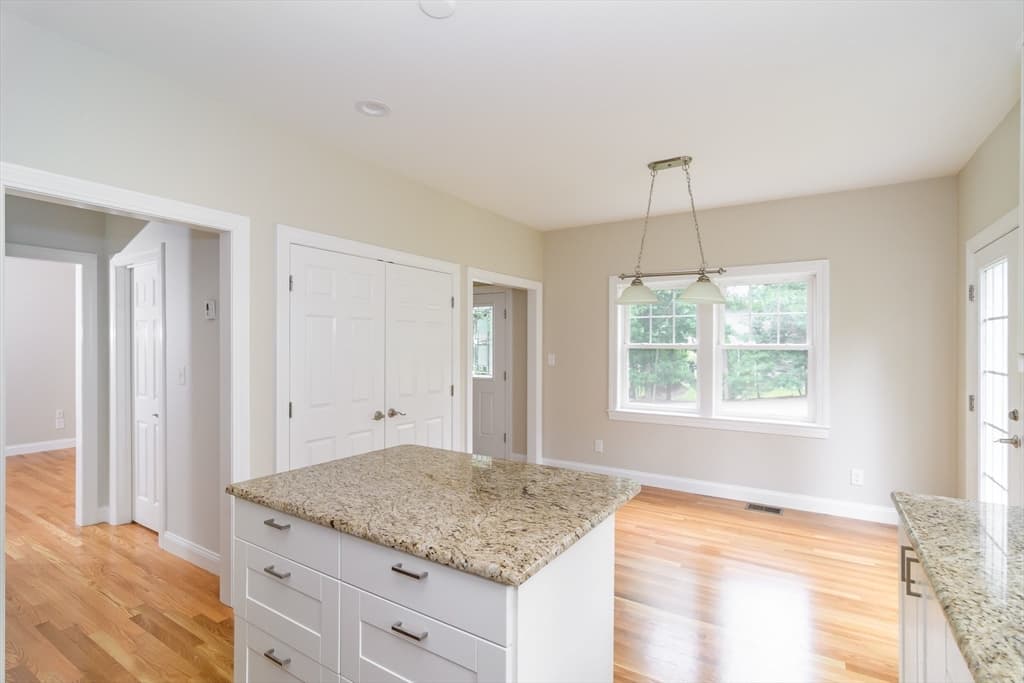 5 Oakdale Avenue, Wellesley MA 02482 photo 11