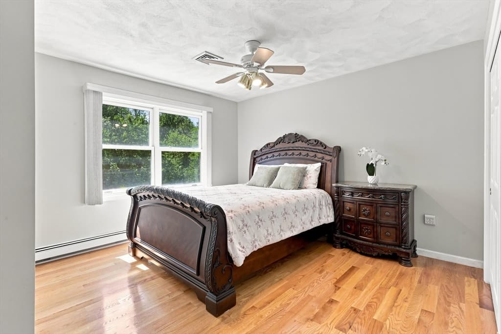 9 Sullivan Cir, Stoneham MA 02180 photo 23
