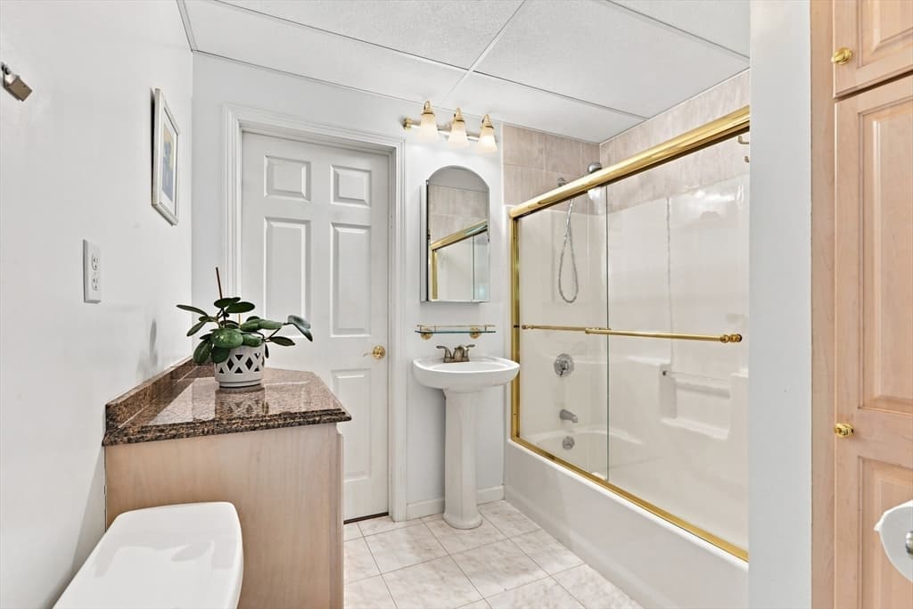 9 Sullivan Cir, Stoneham MA 02180 photo 34