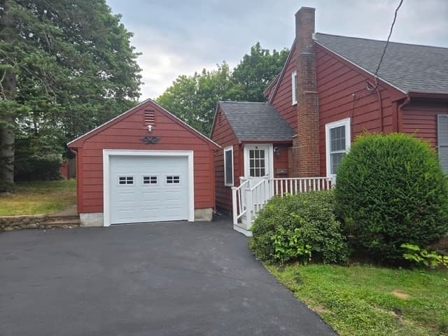 355 South Street, Reading MA 01867 photo 2