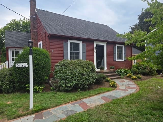 355 South Street, Reading MA 01867