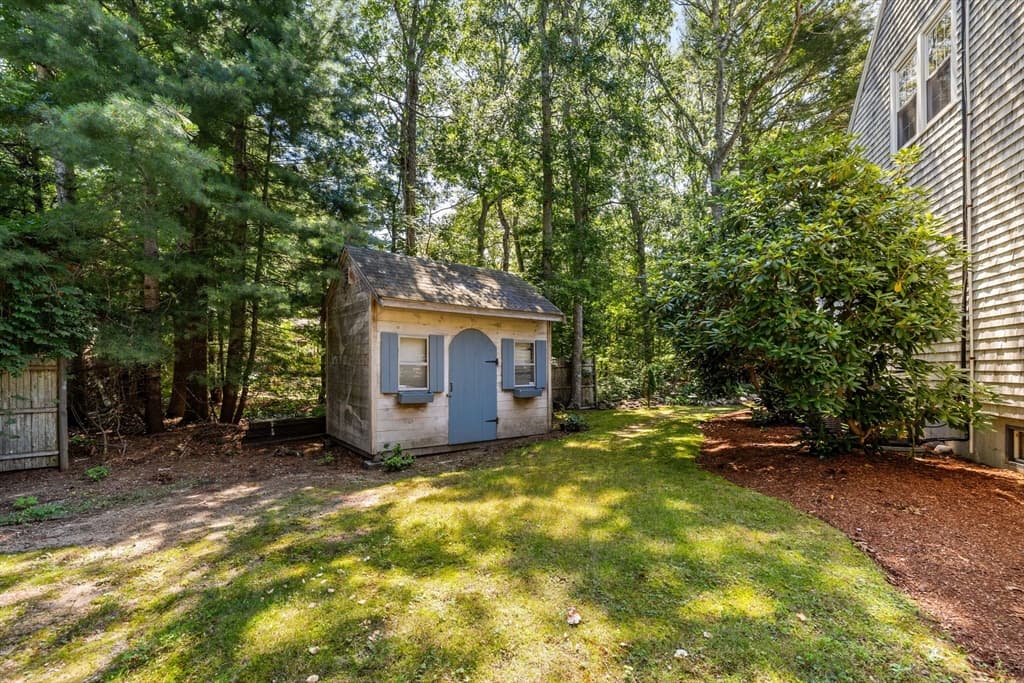 42 Mattapan St, Falmouth MA 02536 photo 8
