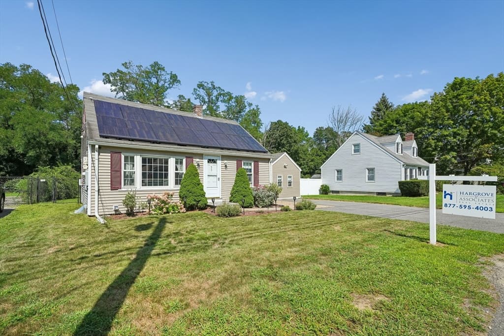 55 Vernon St, Bridgewater MA 02324 photo 3