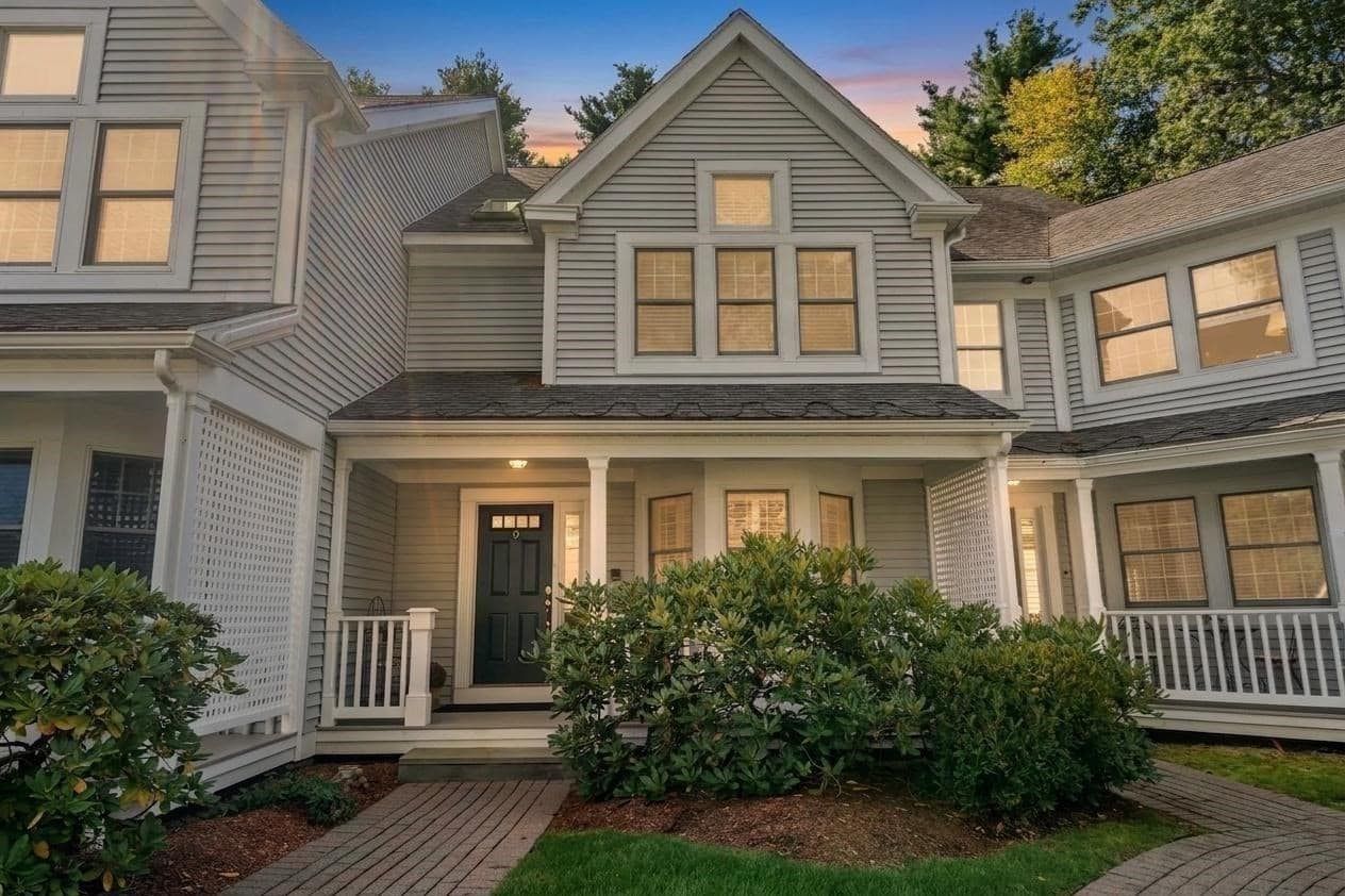 Condominium at 9 Highcroft Way # 9, Hopkinton MA 01748, Hopkinton, photo 2 of 20