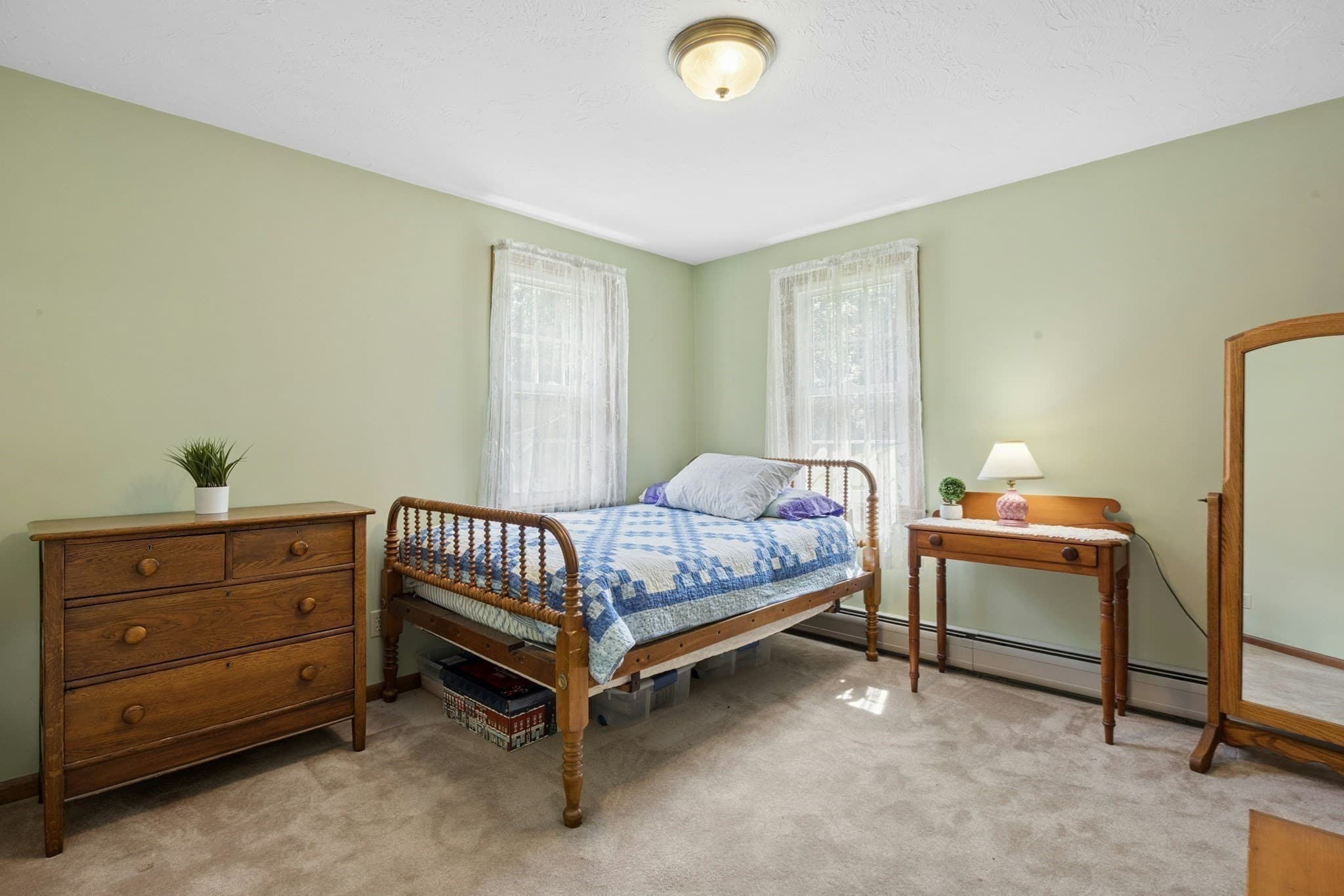 Single Family Residence at 10 Bethany Dr, Rutland MA 01543, photo 17 of 37