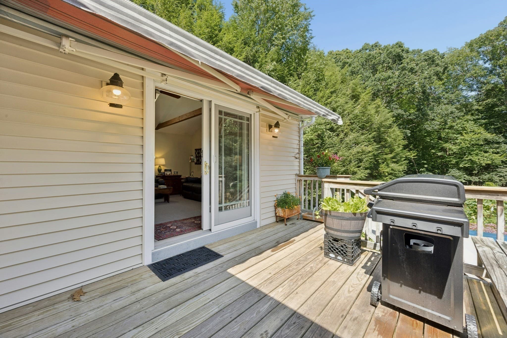 Single Family Residence at 10 Bethany Dr, Rutland MA 01543, photo 28 of 37