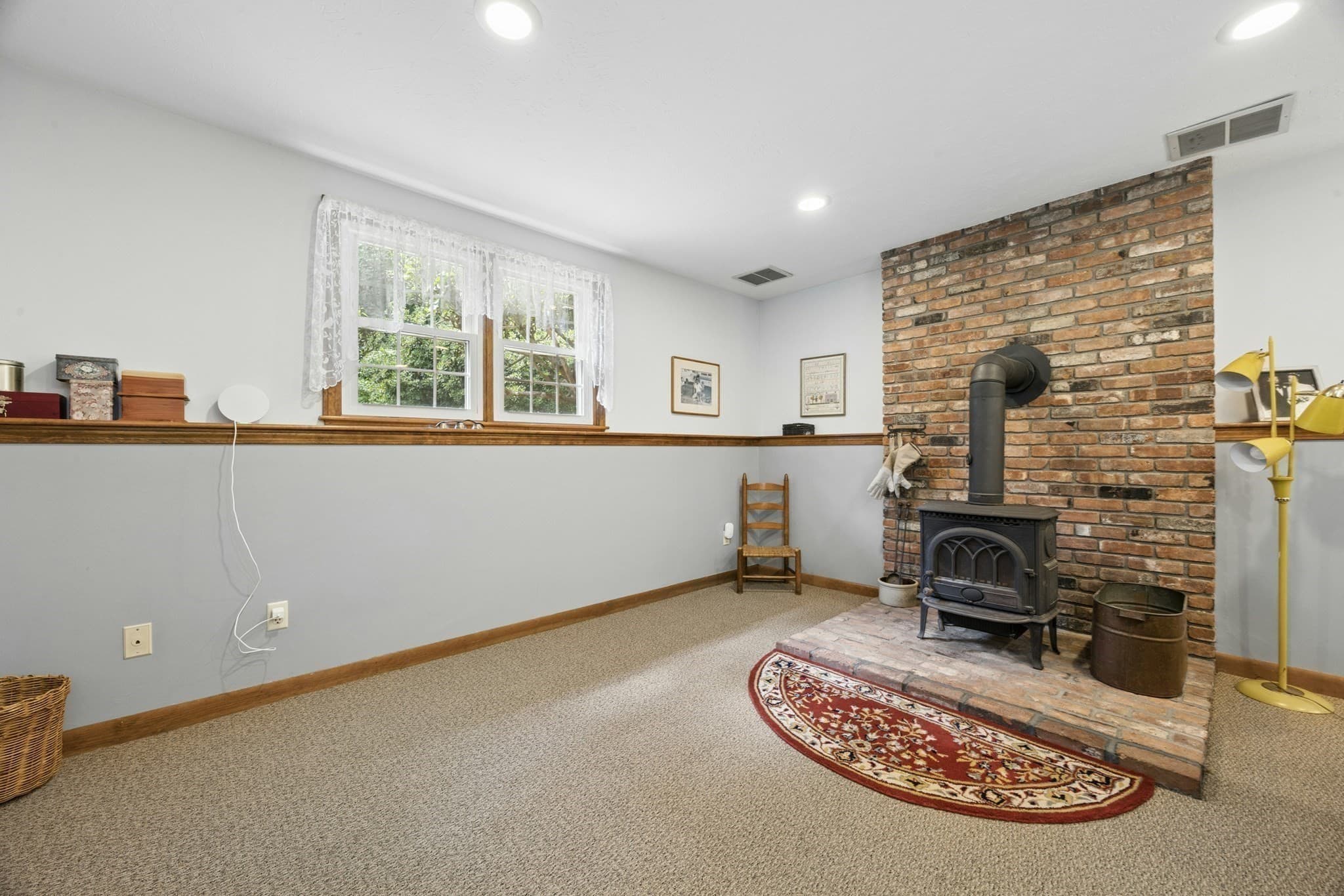 Single Family Residence at 10 Bethany Dr, Rutland MA 01543, photo 20 of 37