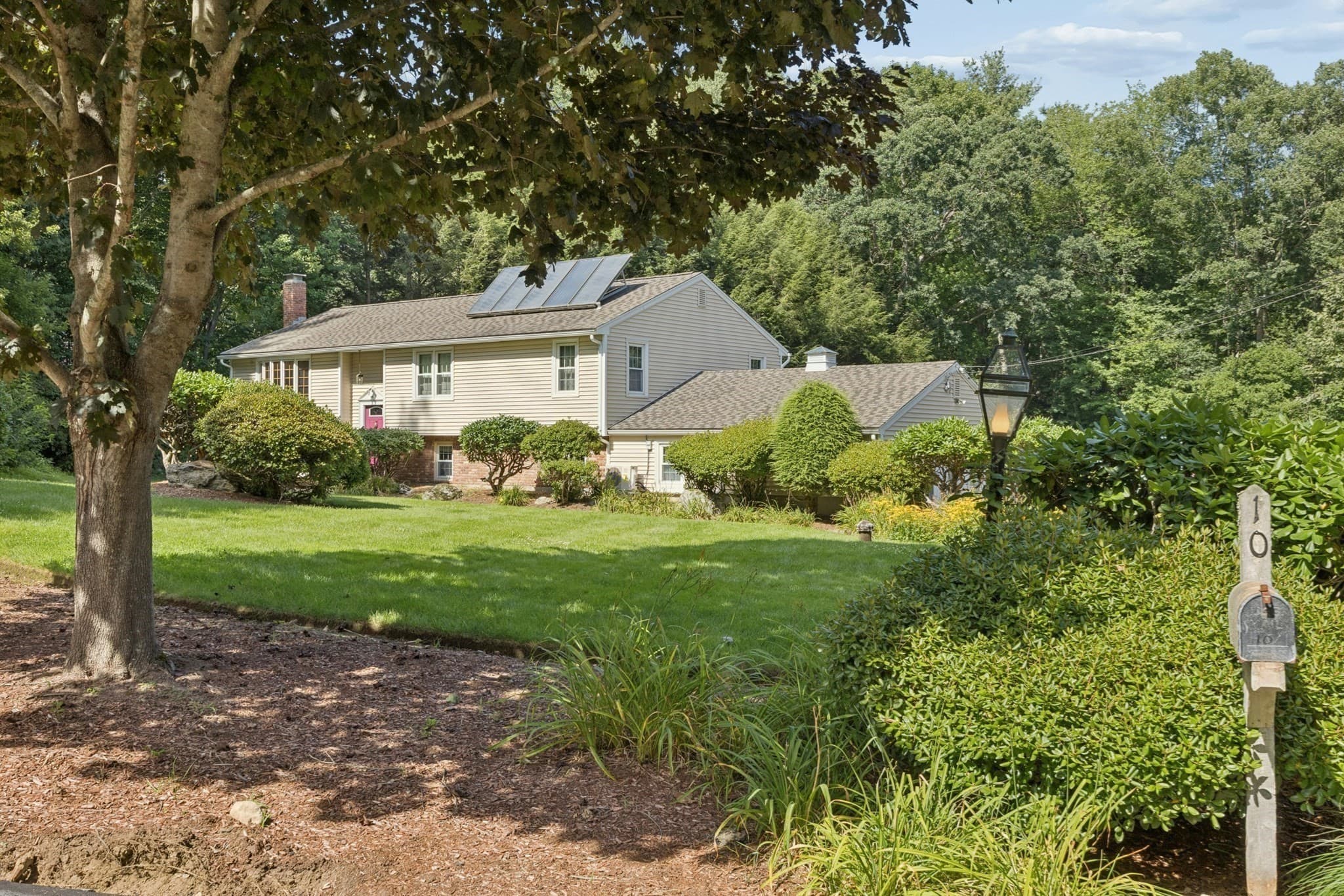 Single Family Residence at 10 Bethany Dr, Rutland MA 01543, photo 34 of 37