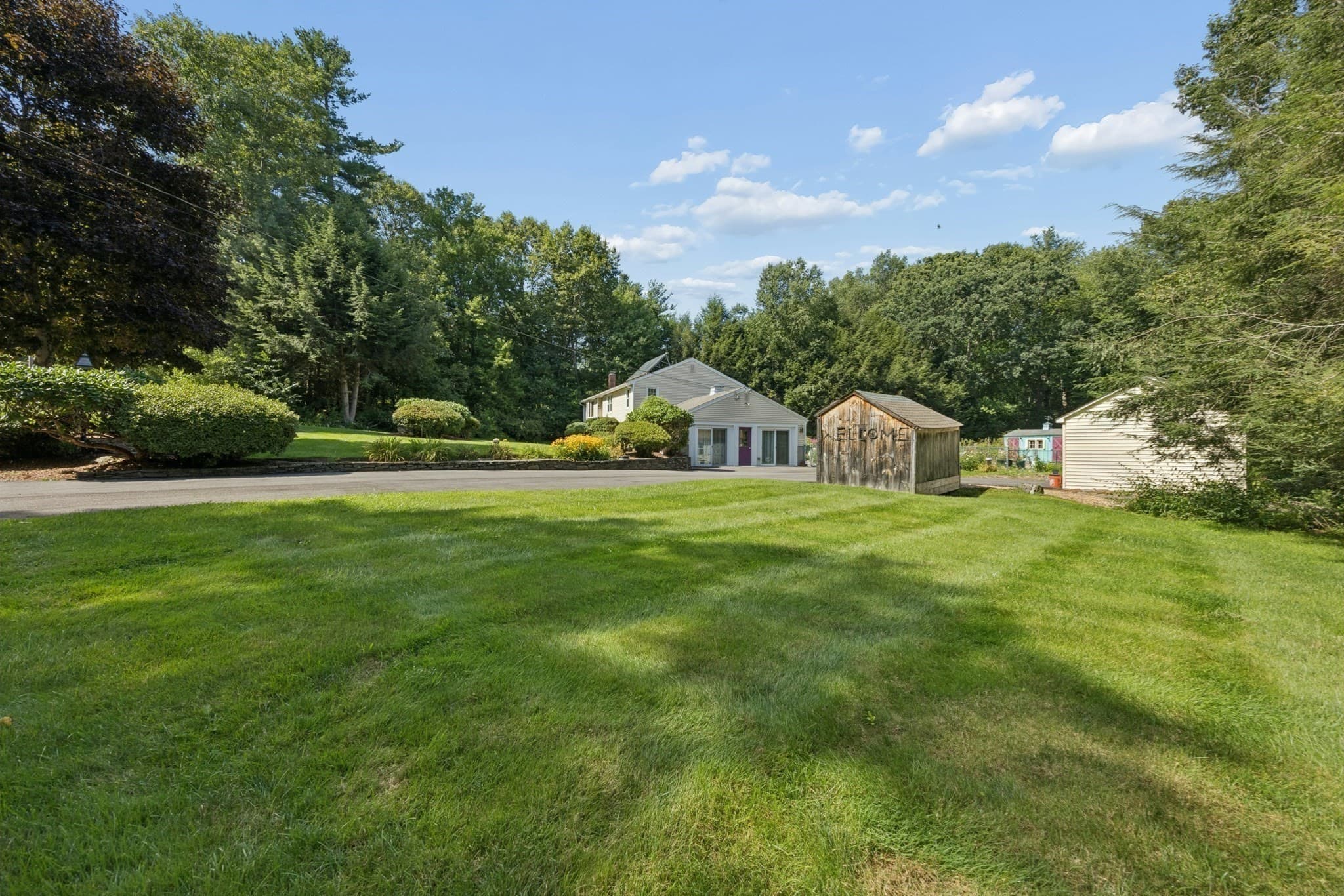 Single Family Residence at 10 Bethany Dr, Rutland MA 01543, photo 33 of 37