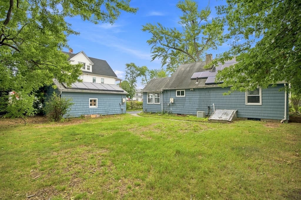 132 Miller St, Springfield MA 01104 photo 29