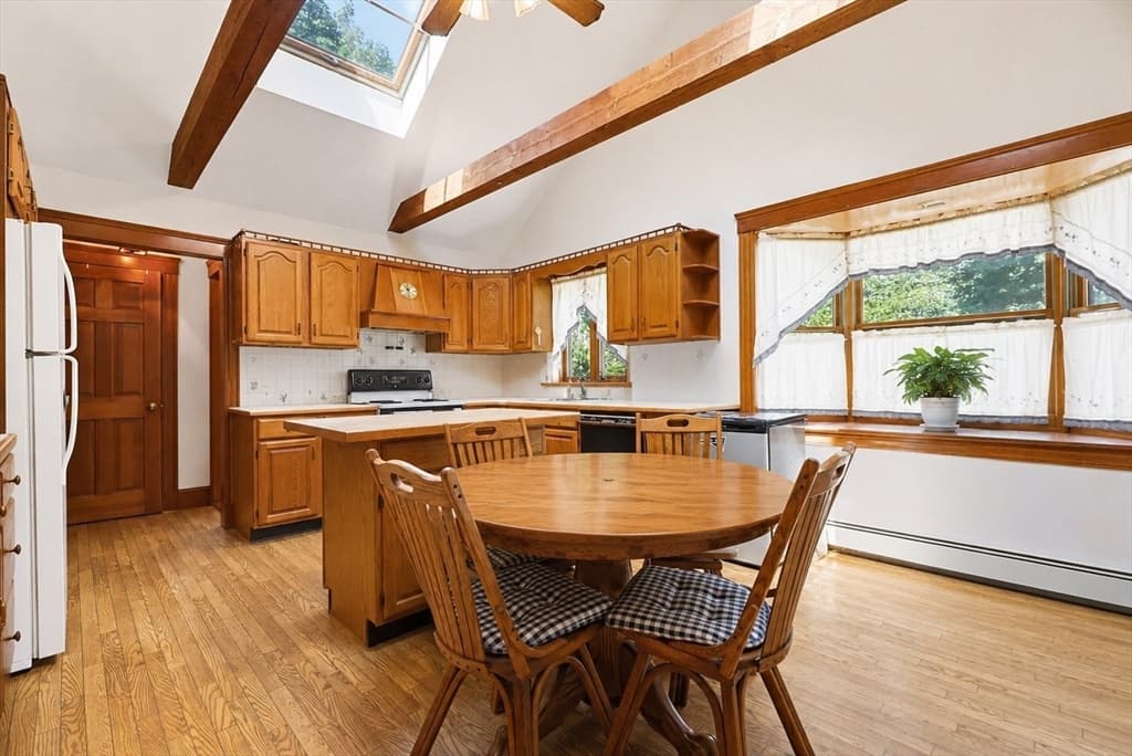35 Wilson St, Norwood MA 02062 photo 6