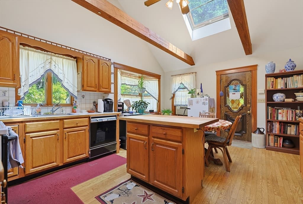 35 Wilson St, Norwood MA 02062 photo 7