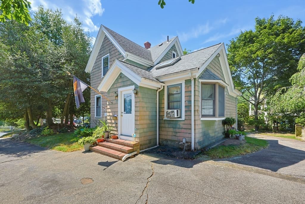 35 Wilson St, Norwood MA 02062 photo 4