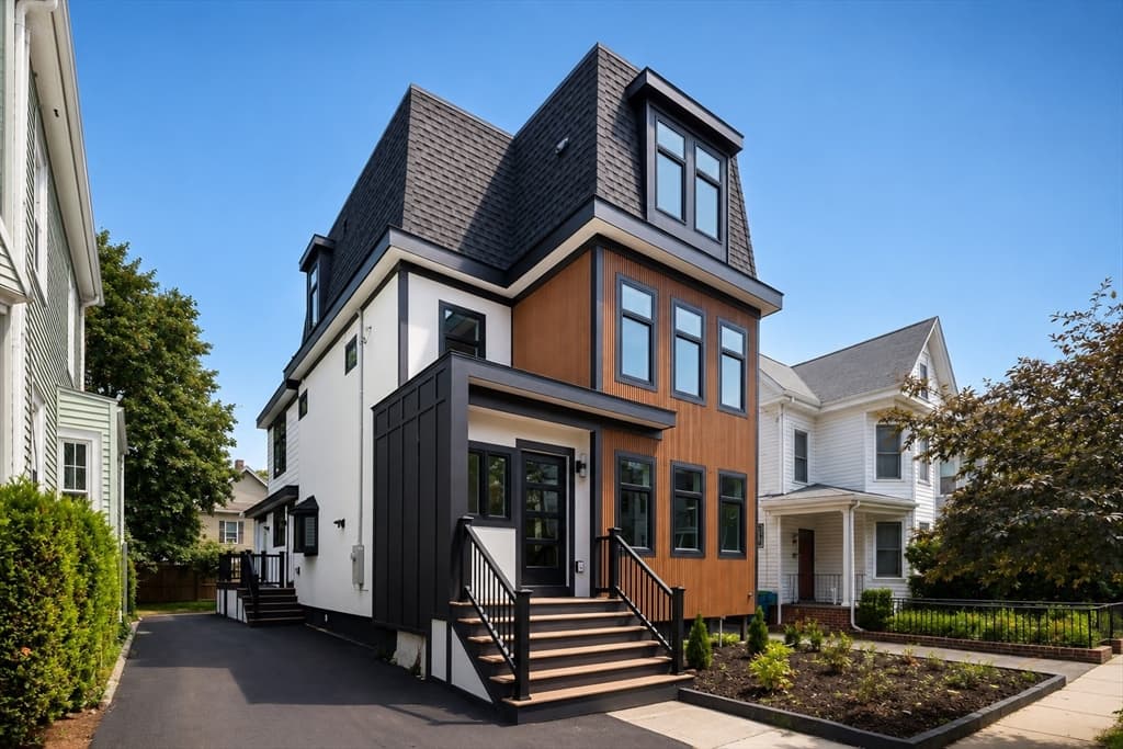 167 Albion St, Somerville MA 02144