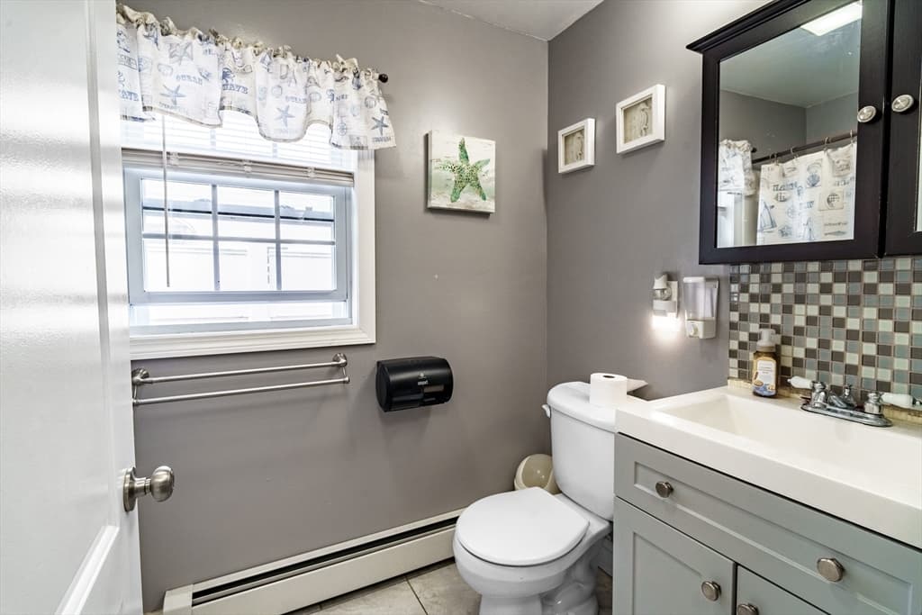 26 Benefit St, Southbridge MA 02710 photo 11