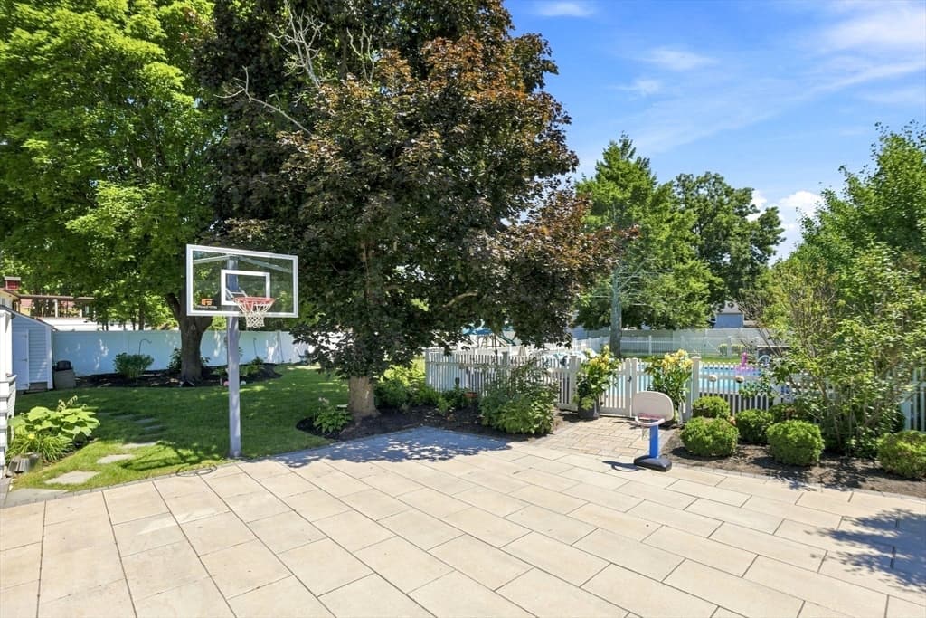 214 Rogers Drive, Stoughton MA 02072 photo 3