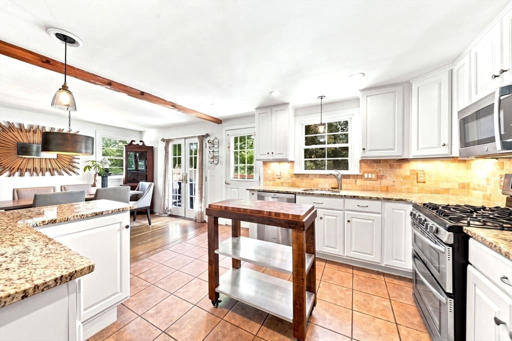 214 Rogers Drive, Stoughton MA 02072 photo 9