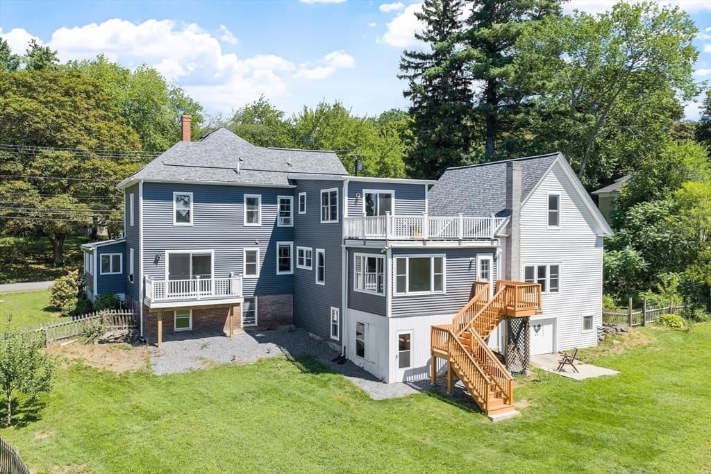 199 Prospect St, Leominster MA 01453 photo 3