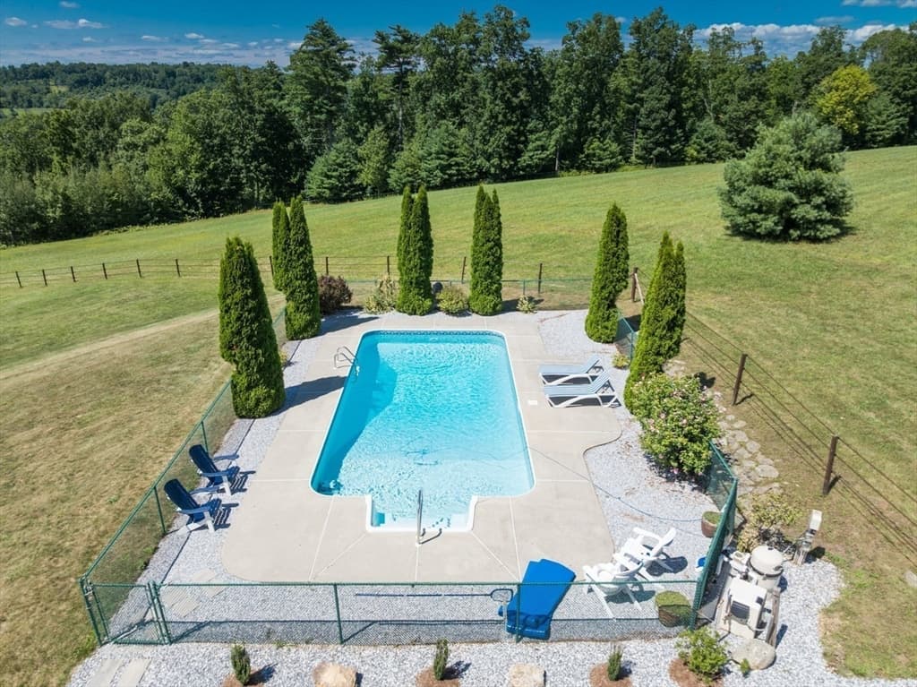 16 Cider Mill Rd, North Brookfield MA 01535 photo 7