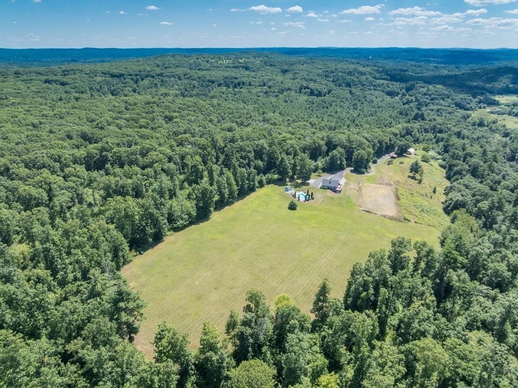16 Cider Mill Rd, North Brookfield MA 01535 photo 3