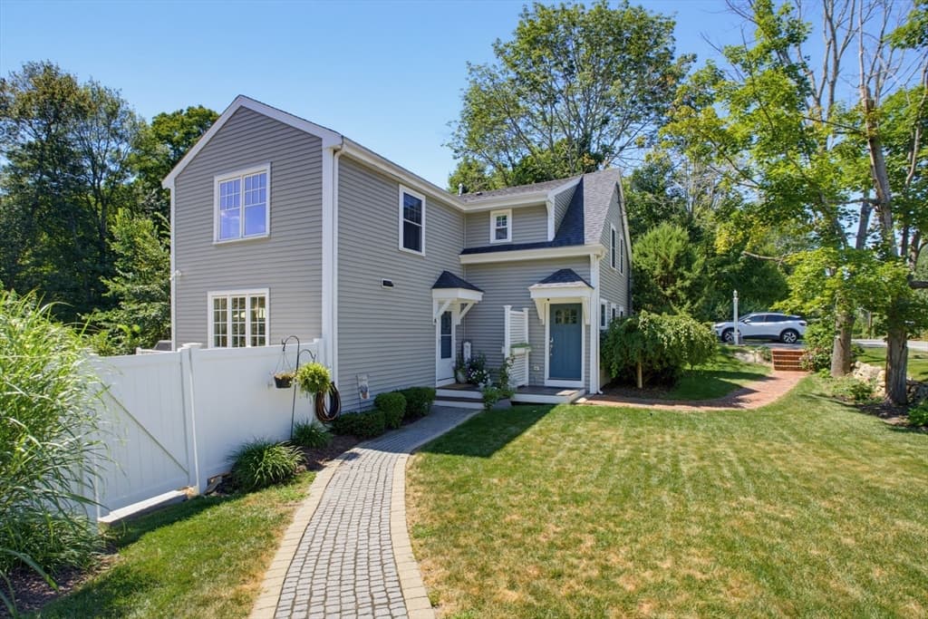 166 Southville Rd # A, Southborough MA 01772