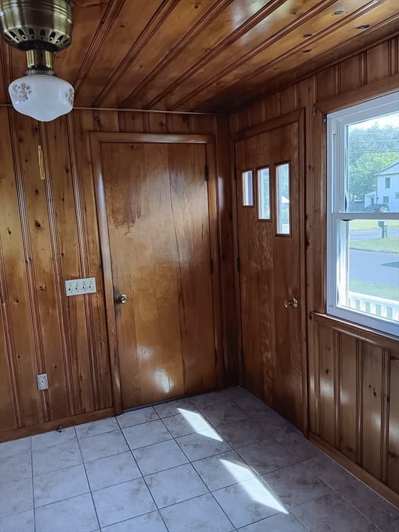 74 Taft Street, Agawam MA 01030 photo 9