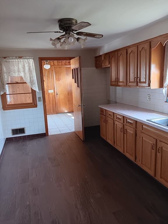 74 Taft Street, Agawam MA 01030 photo 4
