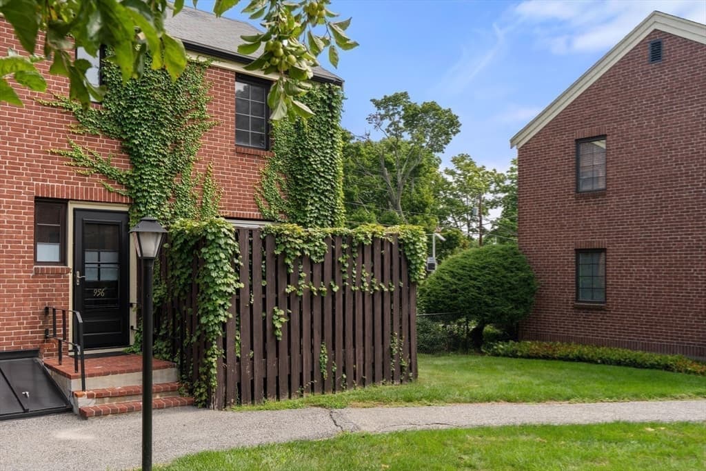 956 Belmont # 956, Watertown DC 20472 photo 13