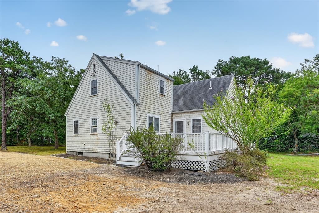 9 Martha's Road, Edgartown MA 02539 photo 16