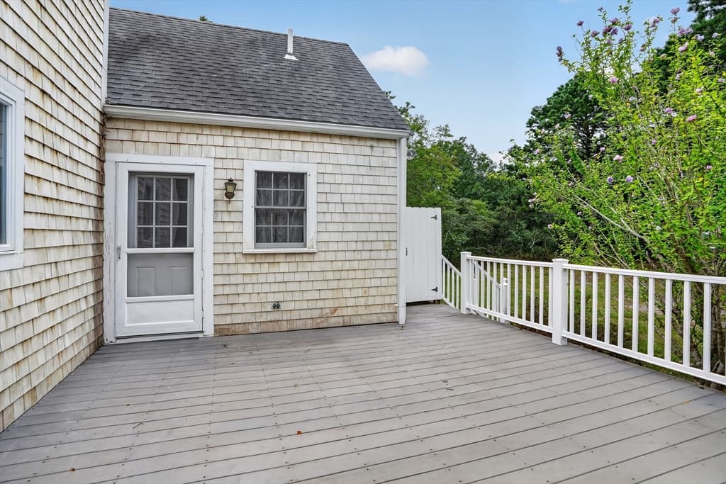 9 Martha's Road, Edgartown MA 02539 photo 15