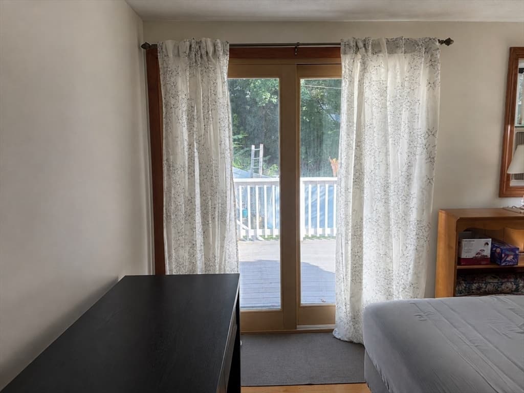 87 Pine Hill Cir, Waltham MA 02451 photo 7