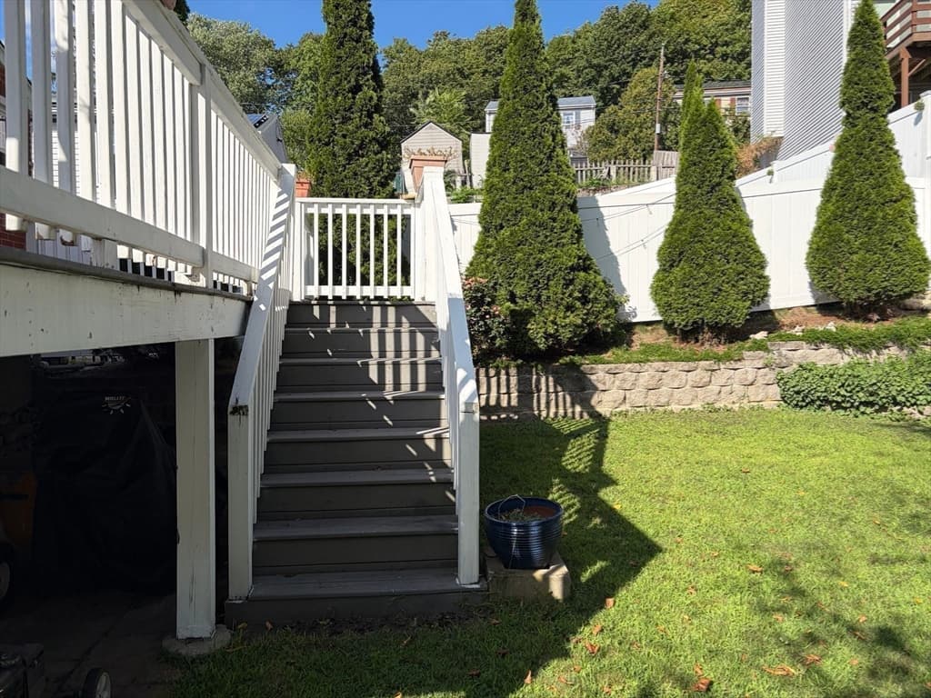 87 Pine Hill Cir, Waltham MA 02451 photo 11