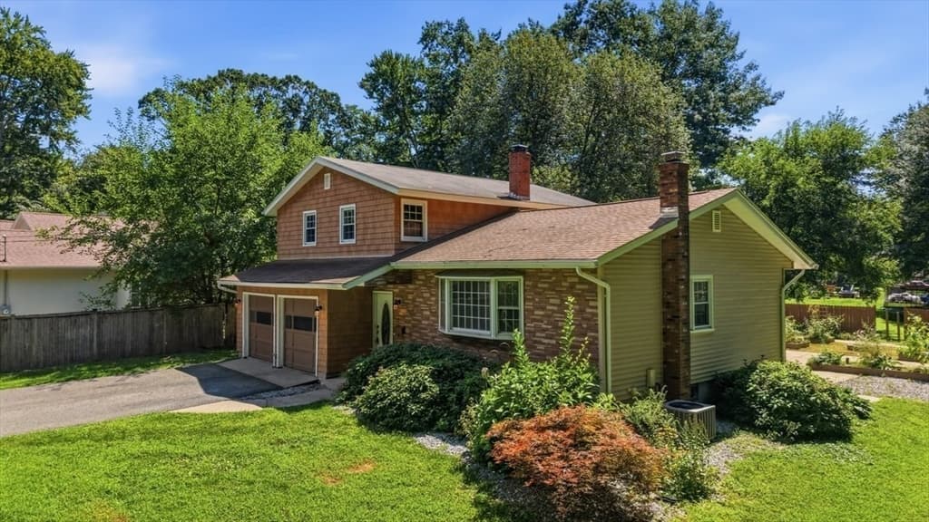 1 Corey St, Agawam MA 01001 photo 4