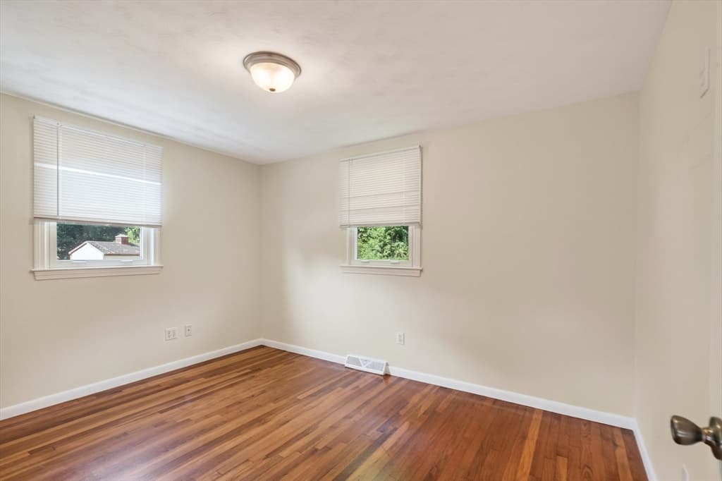 97 Allen Rd, Billerica MA 01821 photo 17