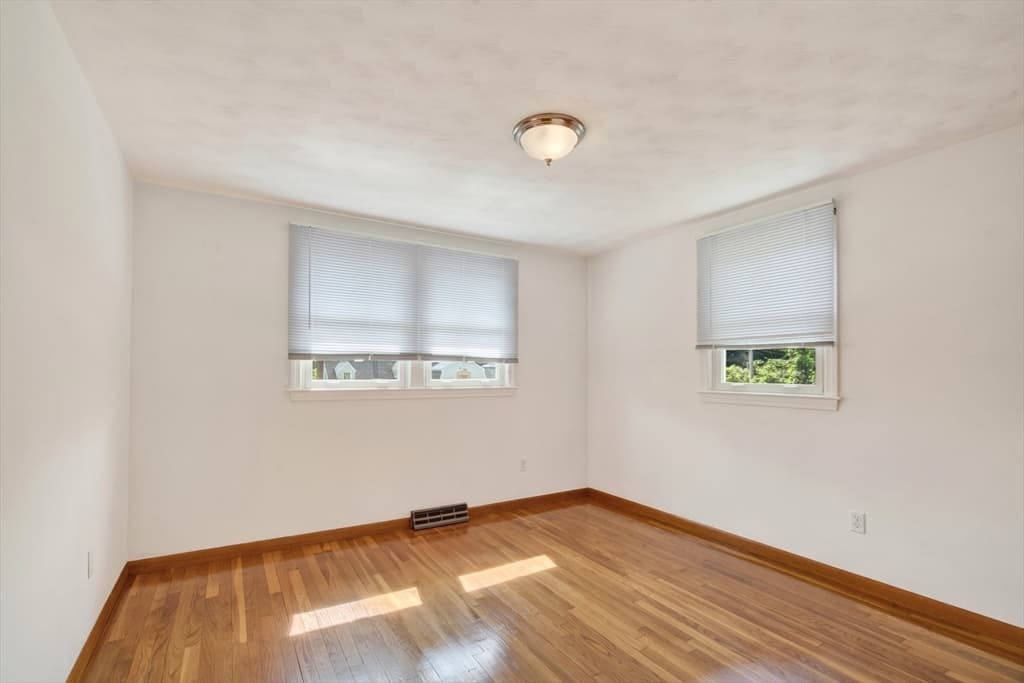97 Allen Rd, Billerica MA 01821 photo 19