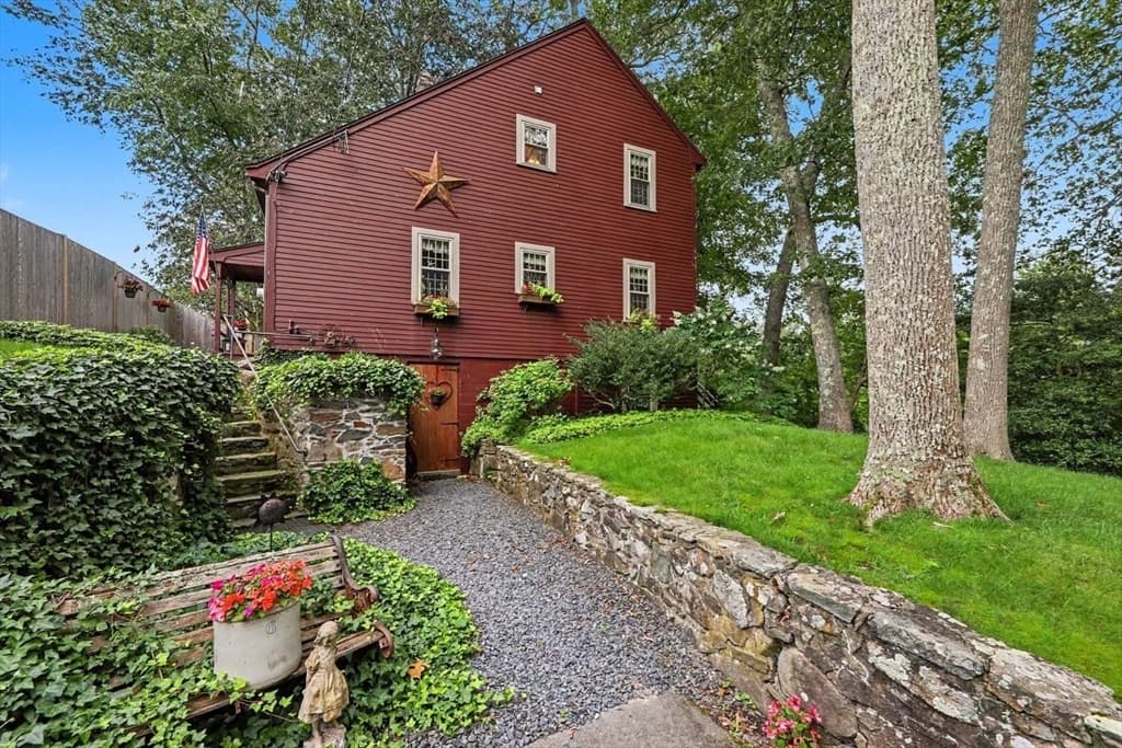 1475 Somerset, Dighton MA 02715