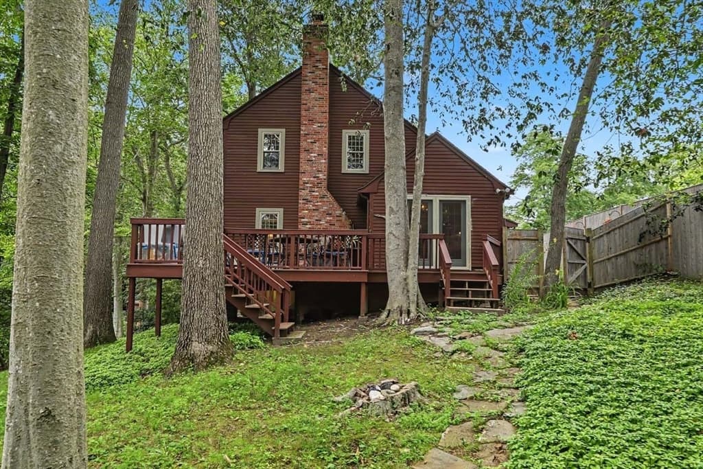 1475 Somerset, Dighton MA 02715 photo 4