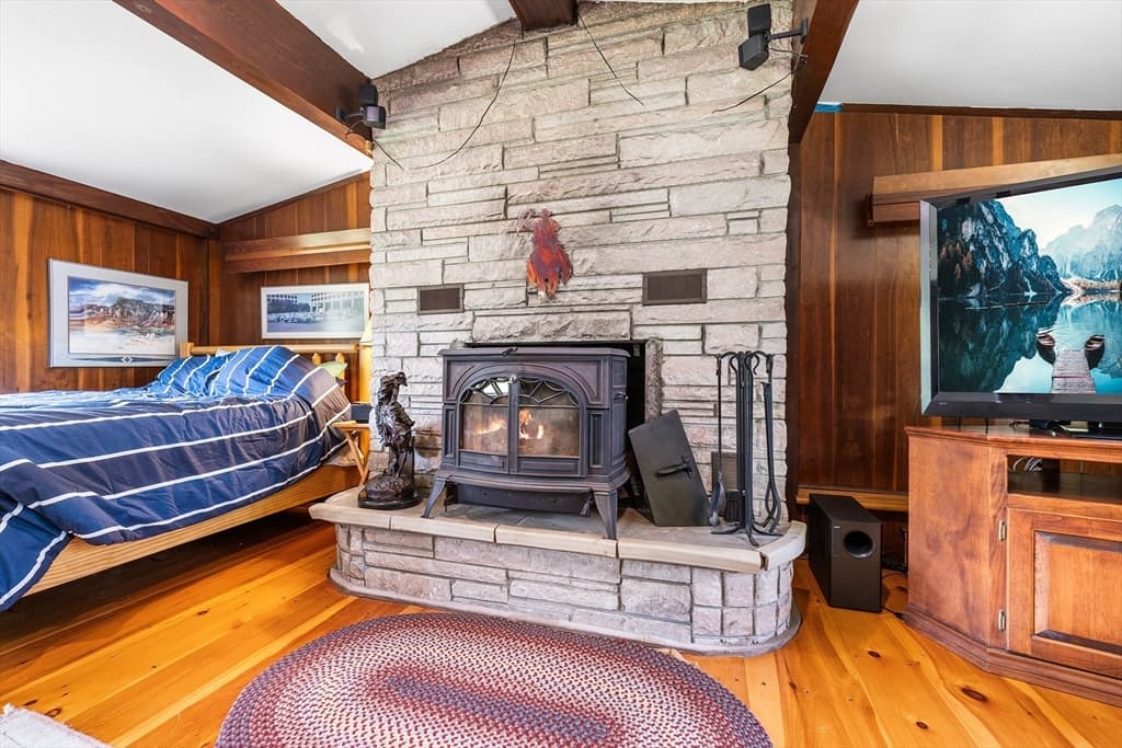 32 Cedar St, Millis MA 02054 photo 8
