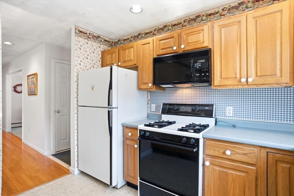 12 Northfield, Peabody MA 01960 photo 14