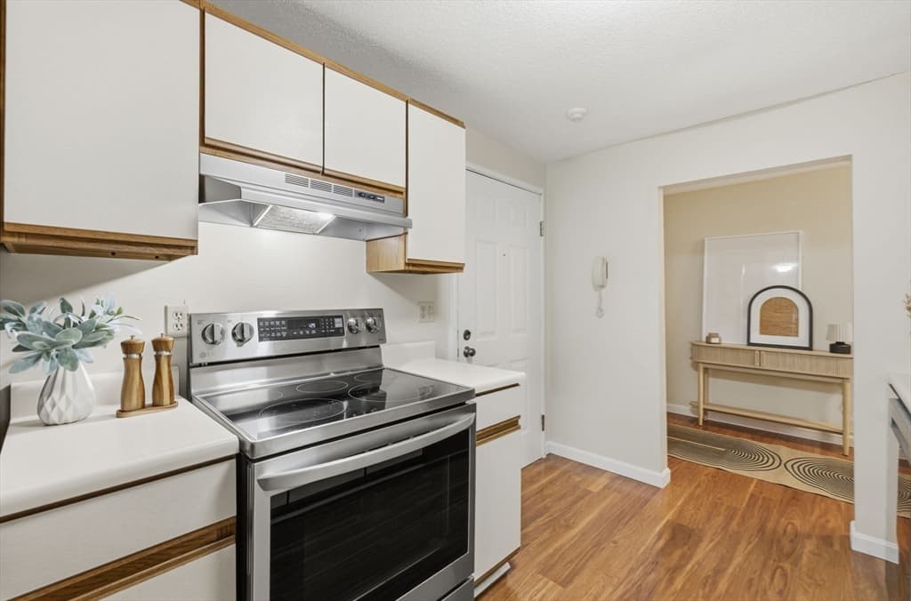 181 Littleton Rd # 212, Chelmsford MA 01824 photo 6
