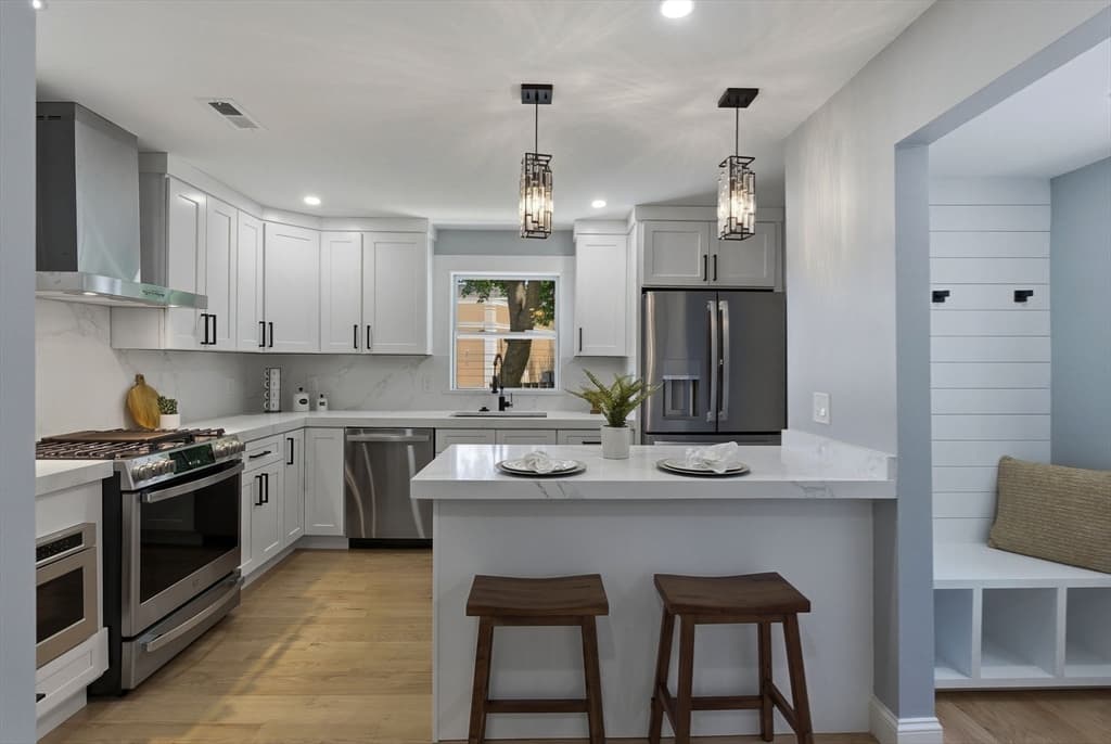 6 Linden Road # A, Melrose MA 02176 photo 5
