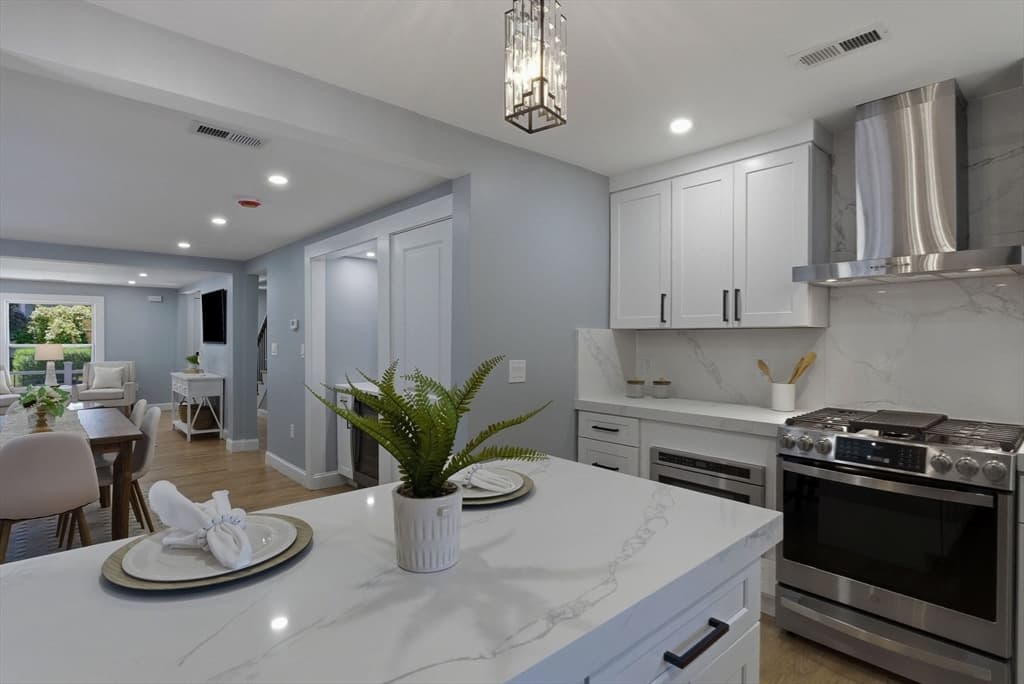 6 Linden Road # A, Melrose MA 02176 photo 9