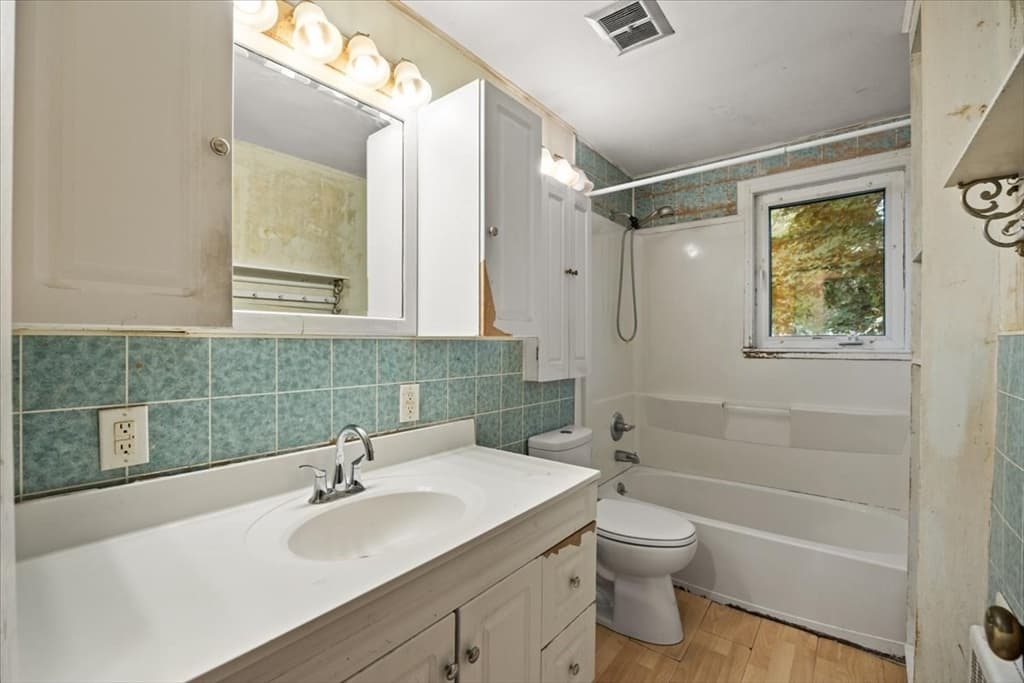 21 Miller Rd, Easton MA 02334 photo 17