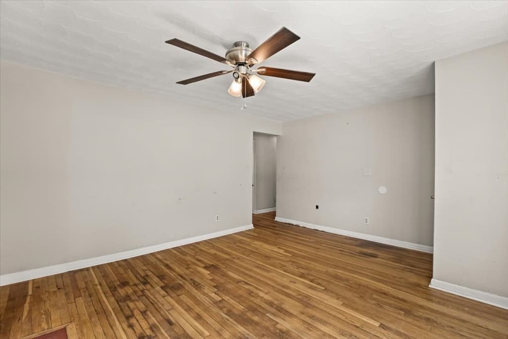 21 Miller Rd, Easton MA 02334 photo 11