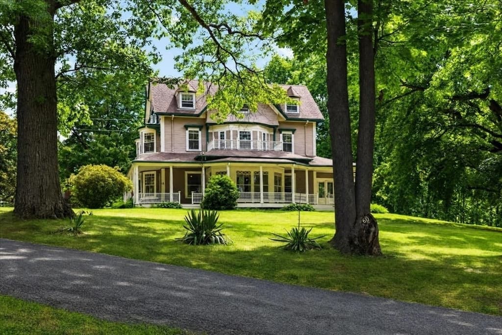 60 Bradley Hill Road, Hingham MA 02043