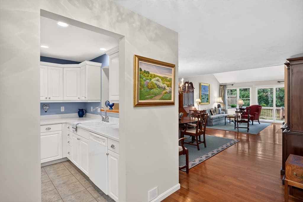 8 Latham Wood # 8, Plymouth MA 02360 photo 3