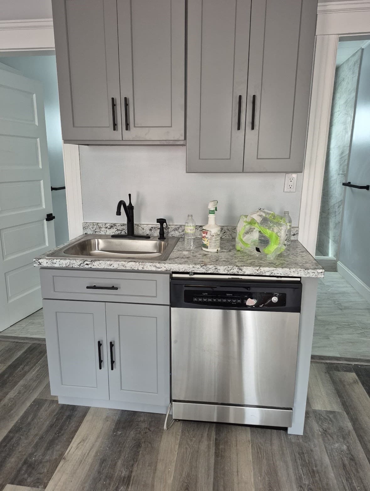 3 Family at 484 Park Ave, Worcester MA 01610, Worcester, photo 8 of 15