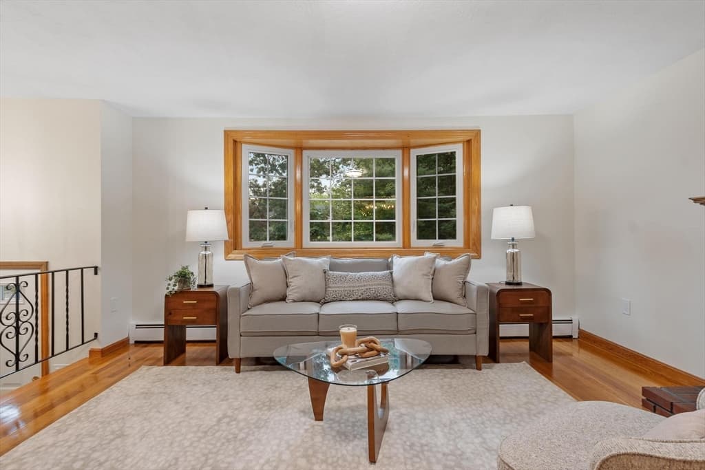 156 Mill St, Burlington MA 01803 photo 6